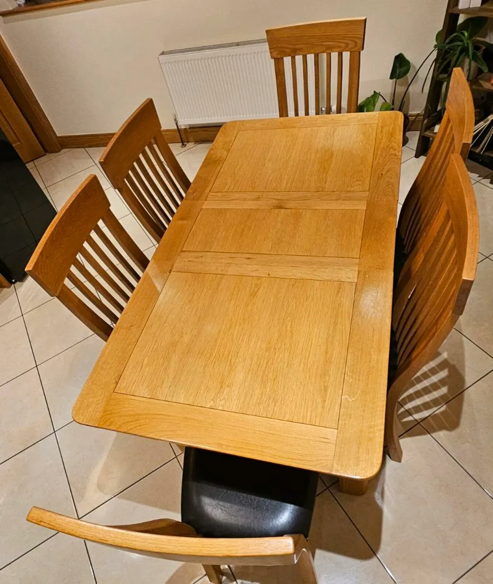 Oak 4ft Extending Dining Table [immaculate] - Image 3