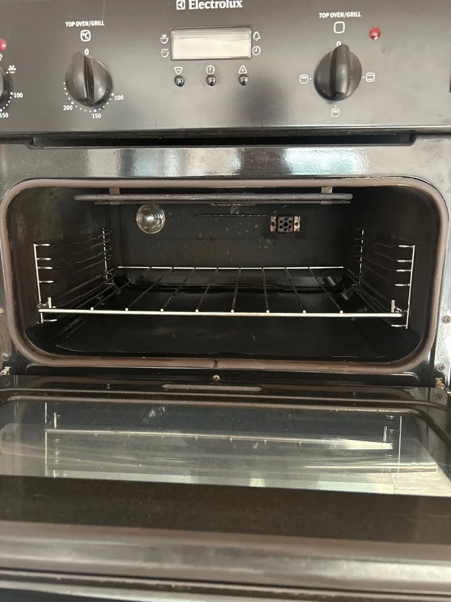 Oven - Image 2
