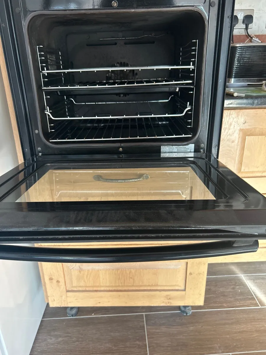 Oven - Image 3