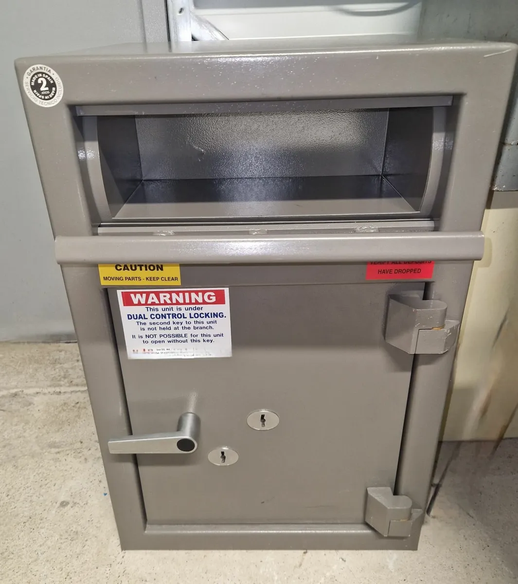 Safe - Cash Deposit Safe - Image 2