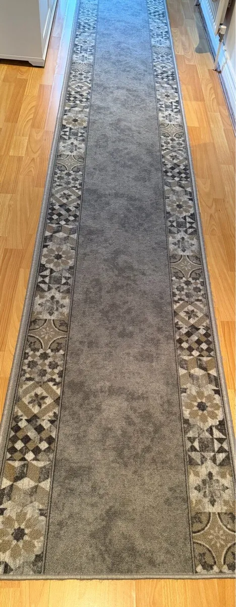 Hall runner rug and door mat - Image 2