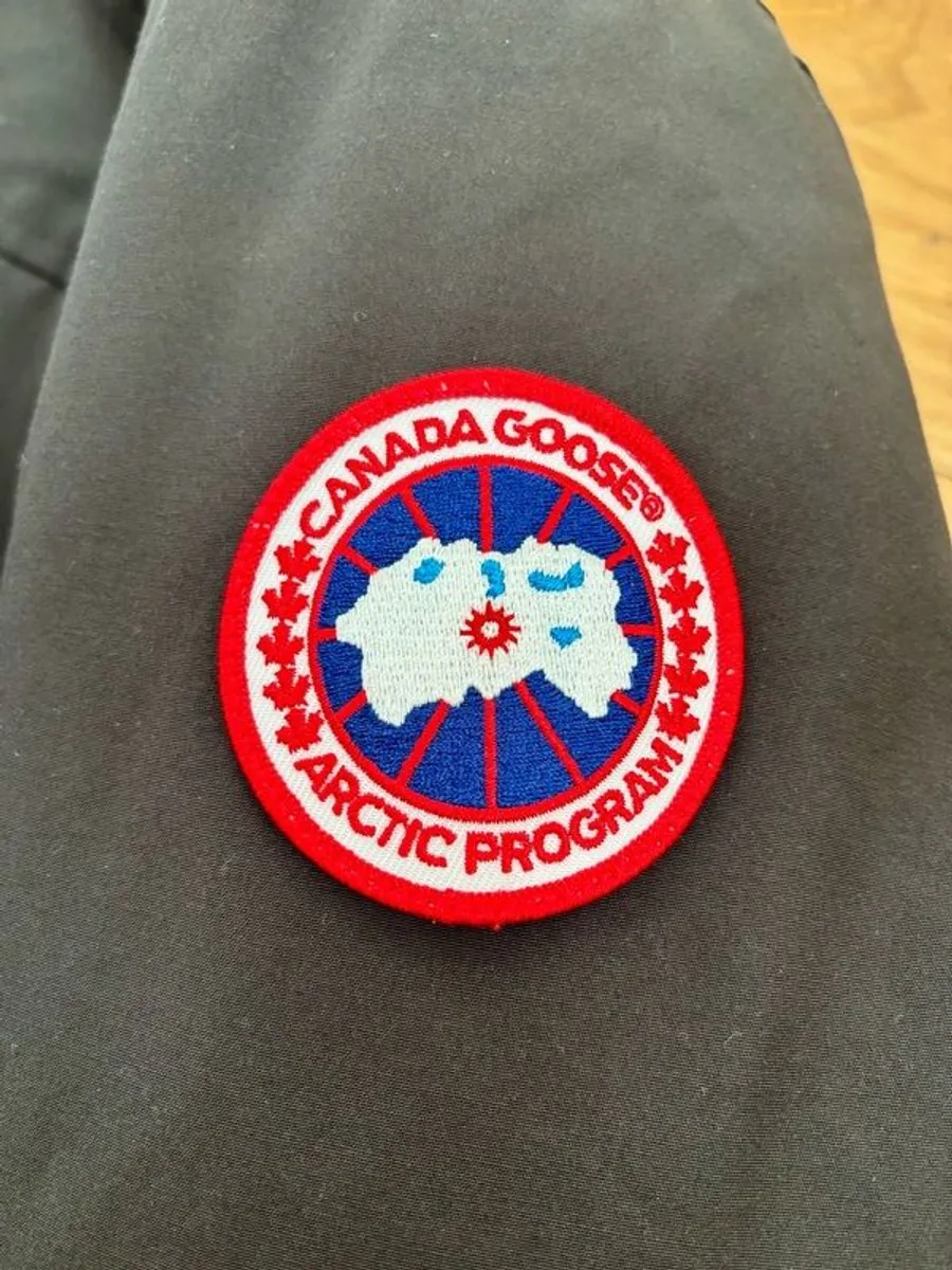 Canada Goose Sanford Parka - Image 2