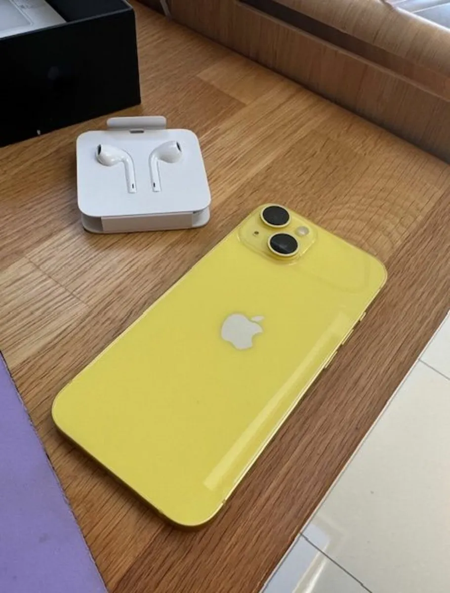 Iphone 14 - Image 3