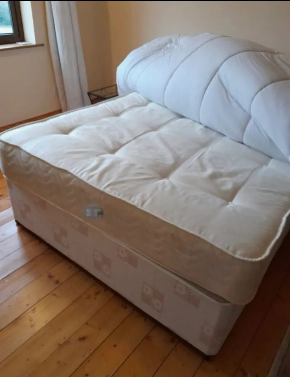 Double devan bed ( splits) & Memory foam mattress- - Image 1