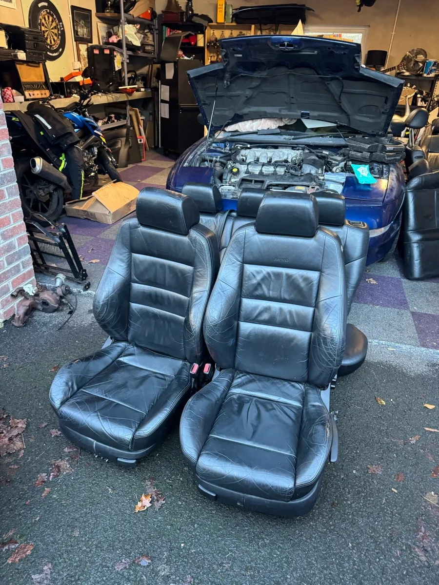 Mk4 golf recaro heated leather seats 3 door and 5 - Image 1