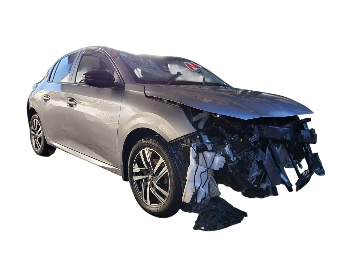 2023 PEUGEOT 208 For Breaking/Dismantling - Image 1
