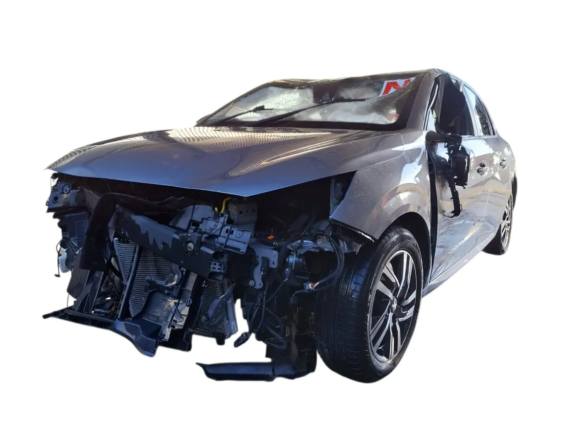 2023 PEUGEOT 208 For Breaking/Dismantling - Image 3