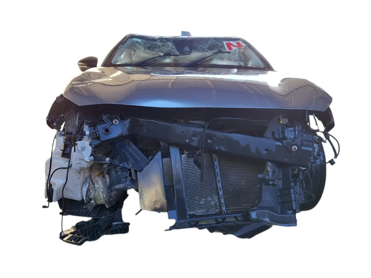 2023 PEUGEOT 208 For Breaking/Dismantling - Image 2