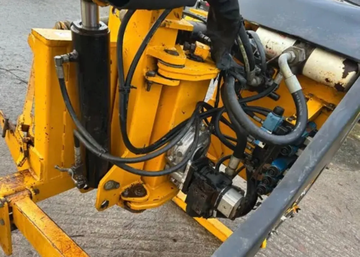 McConnel PA50E Hedgecutter - Image 3