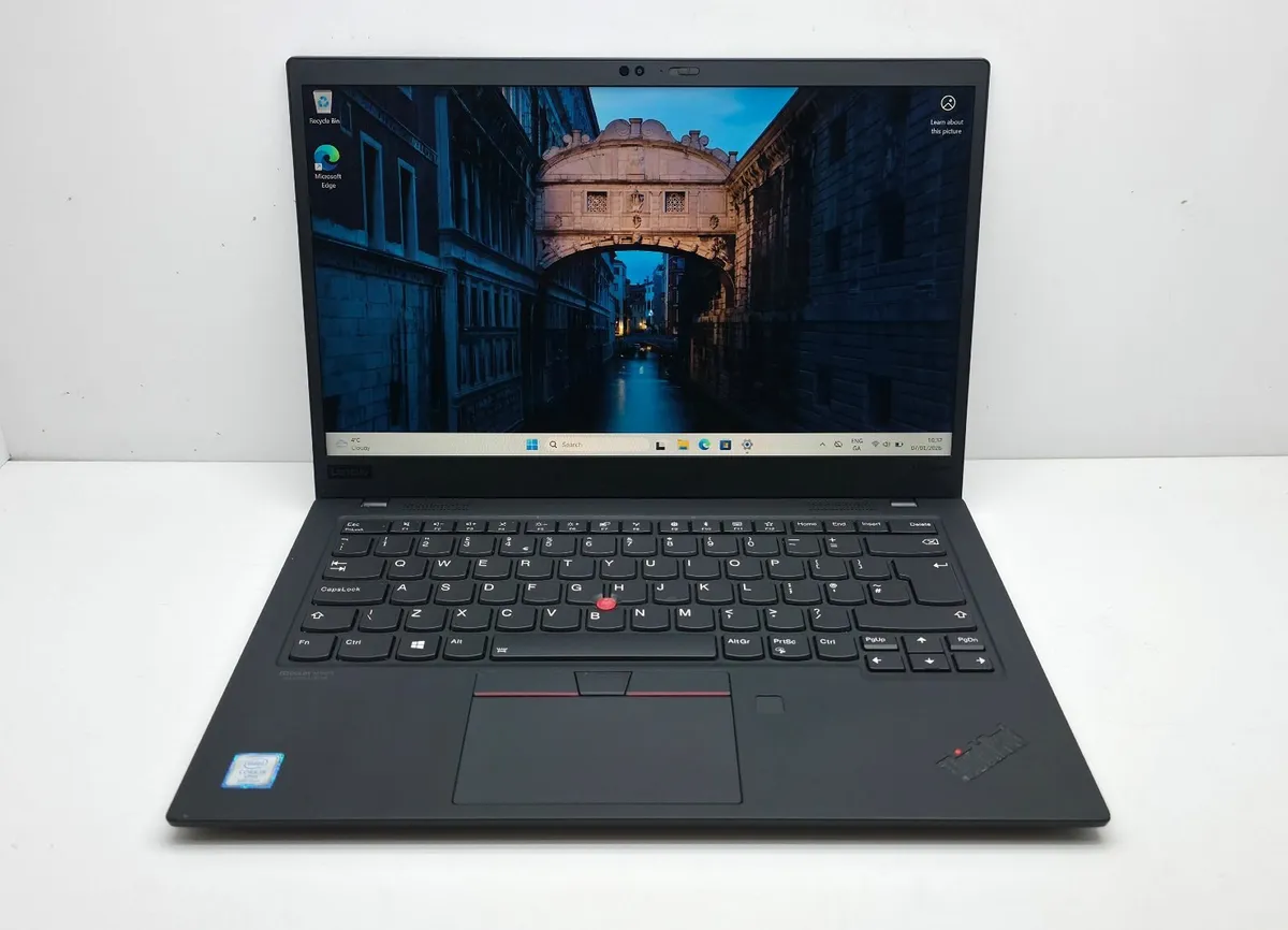 Lenovo ThinkPad X1 Carbon G7- i5(8gen)/16GB Laptop