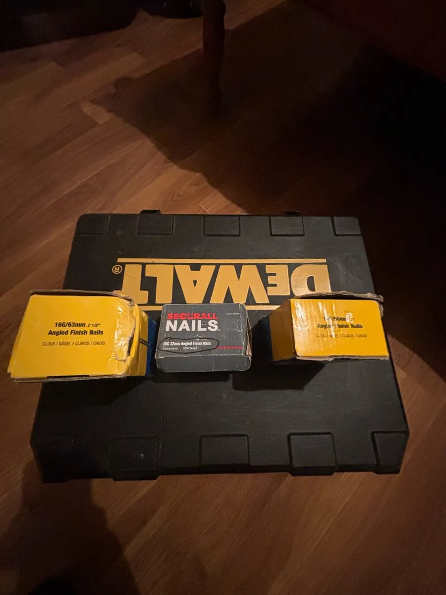 Dewalt second fix gun. - Image 4