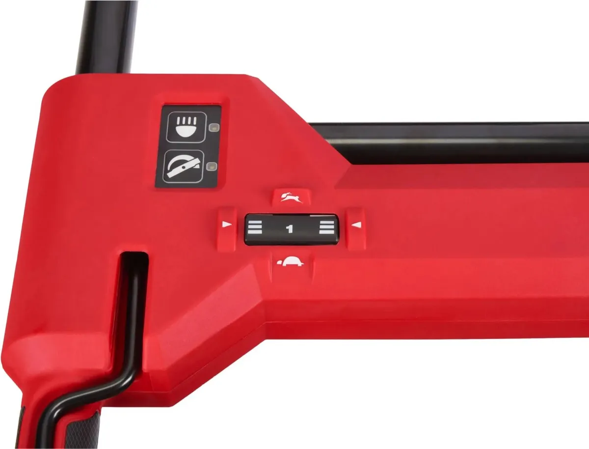 Milwaukee M18 Lawnmower - Image 4