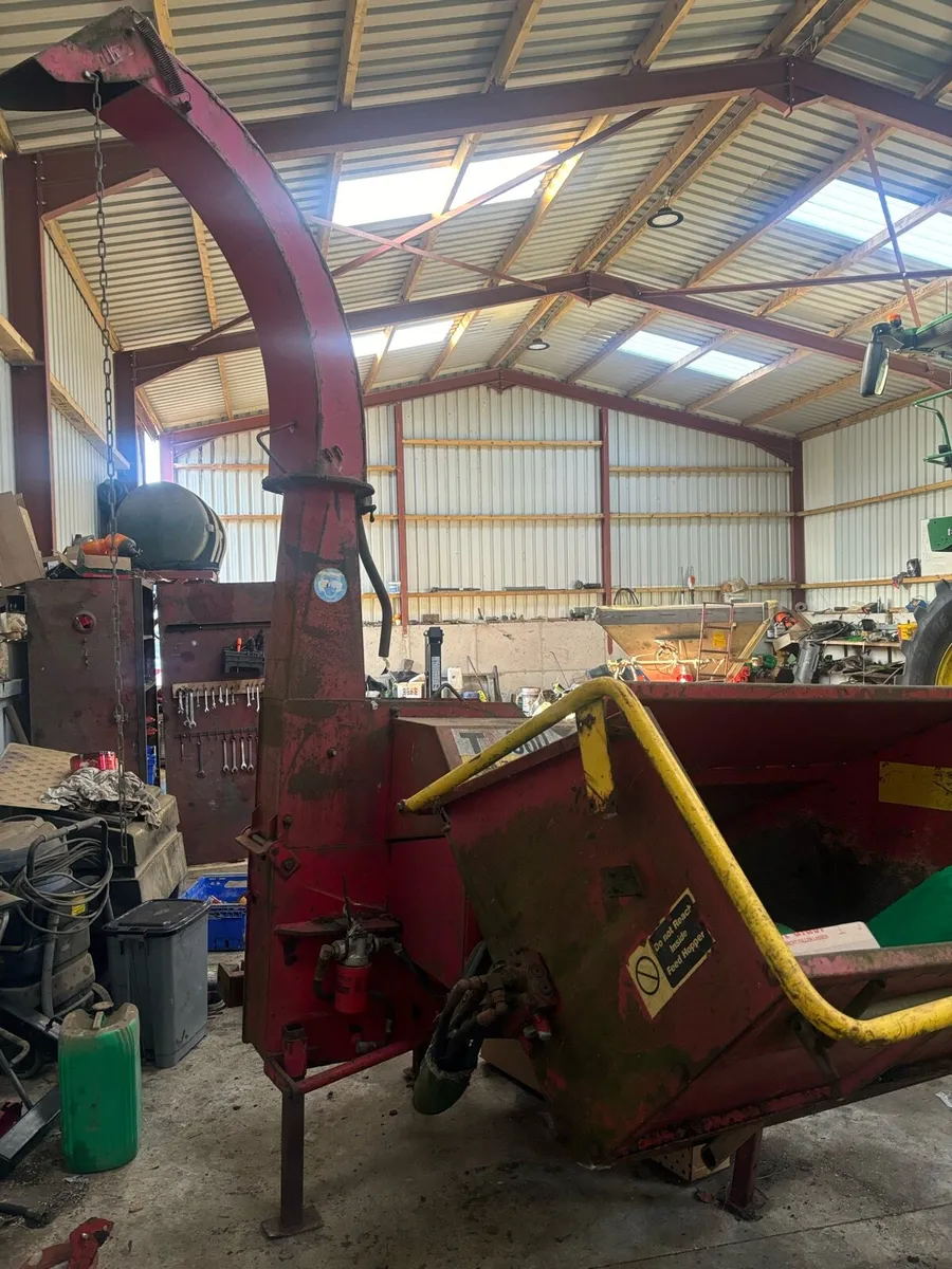 Wood chipper - Image 1