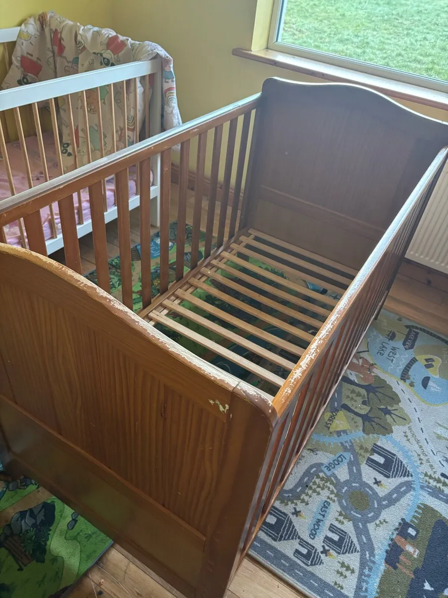 Cot bed - Image 2