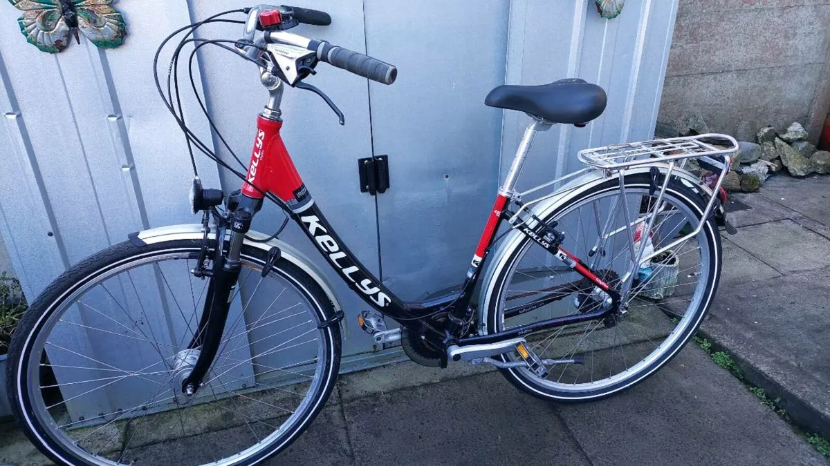Kelly's Avenue City Bike Mint As New - Image 2