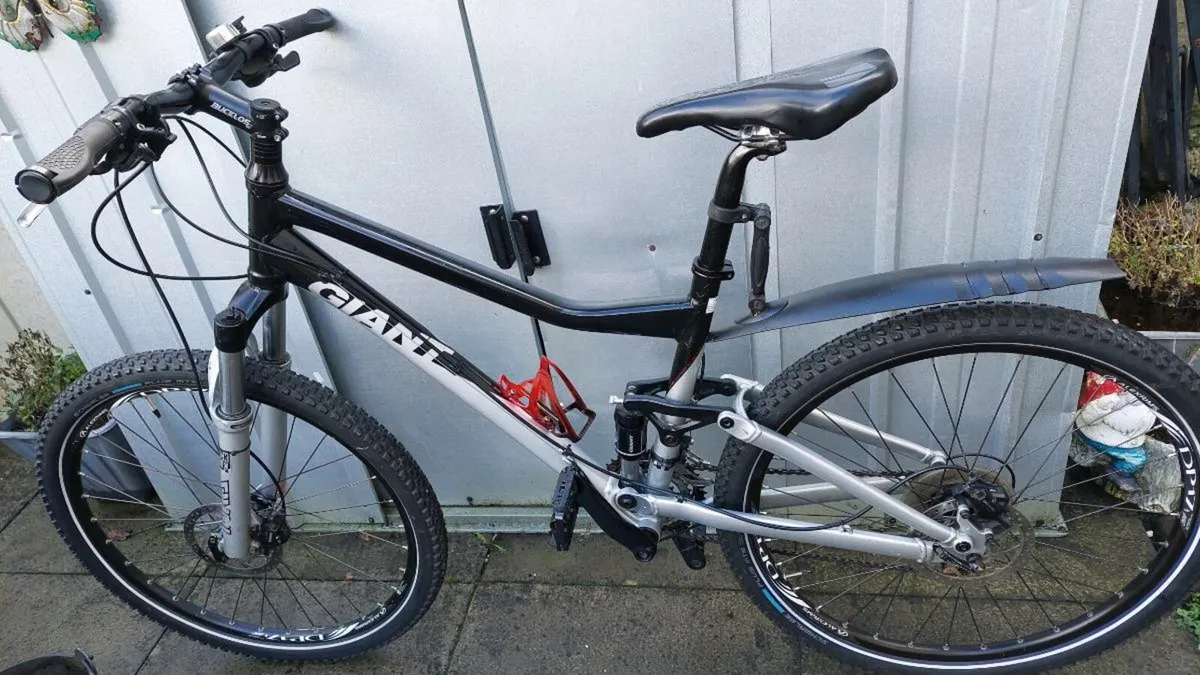 Giant Yukon FX1 Full Suspension Mountain Bike - Image 2