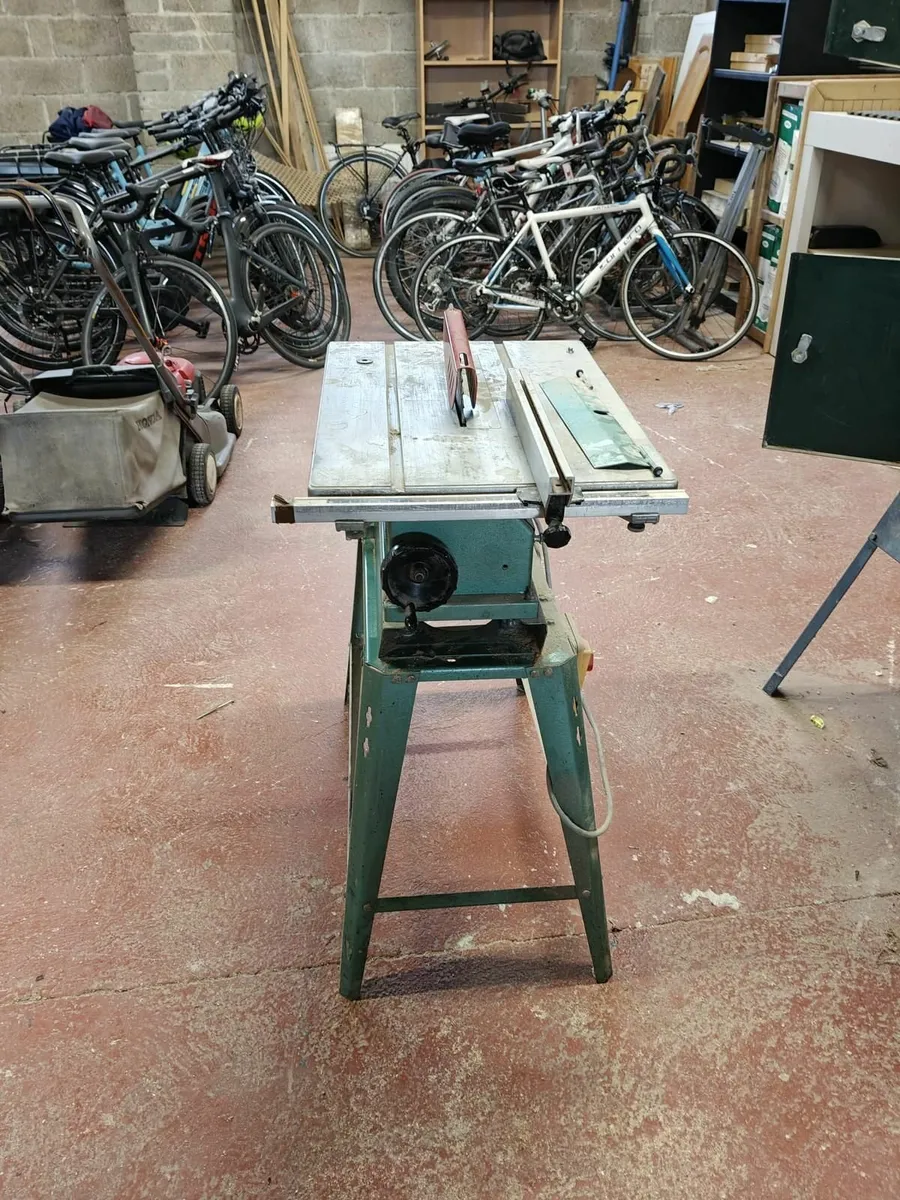 220 V Kity small bench saw - Image 1