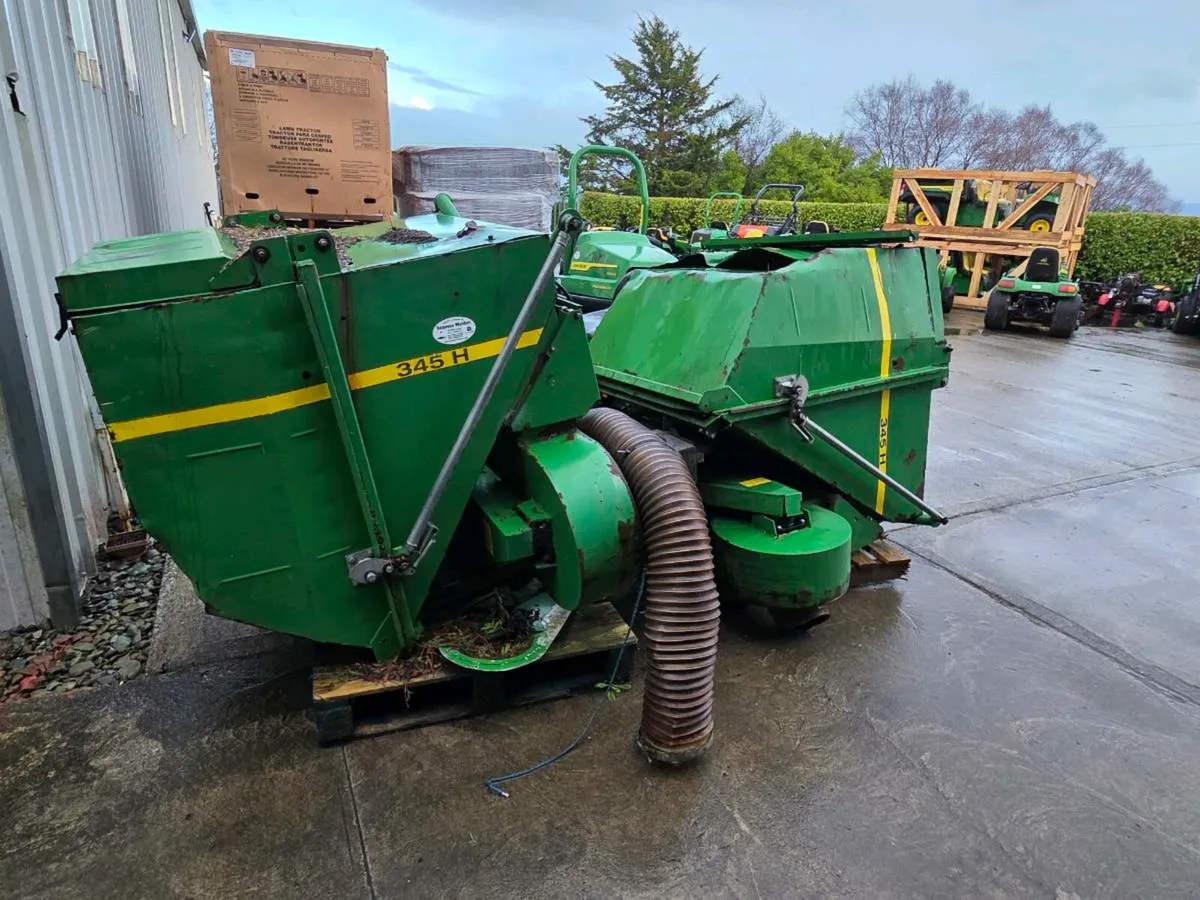 John Deere 345H Grass Collection system - Image 1