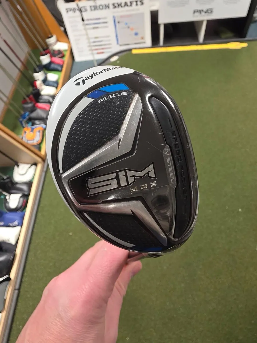 Taylormade Sim Max 3 Hybrid - Image 1