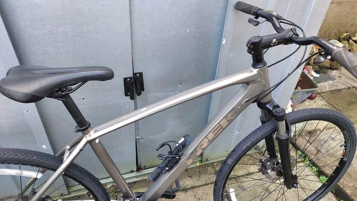 Trek Duel Sport Disc Brakes €275 - Image 2