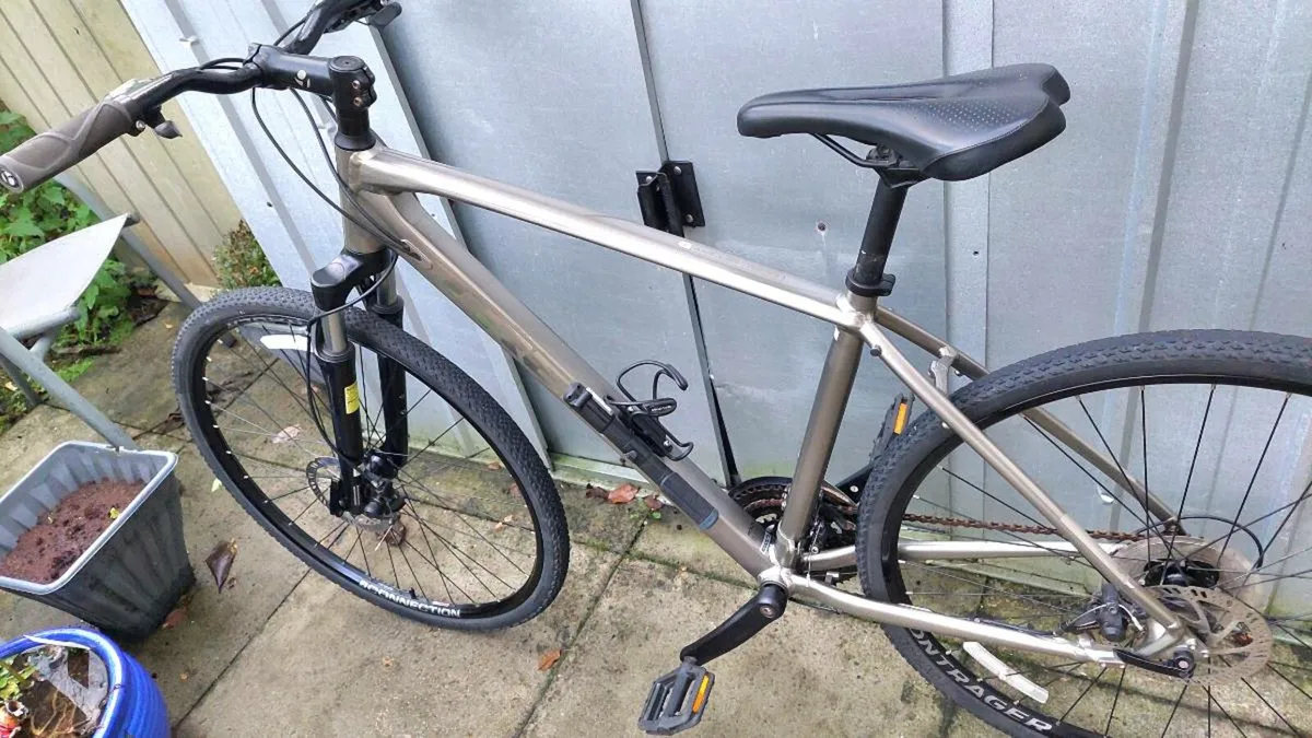 Trek Duel Sport Disc Brakes €275 - Image 1