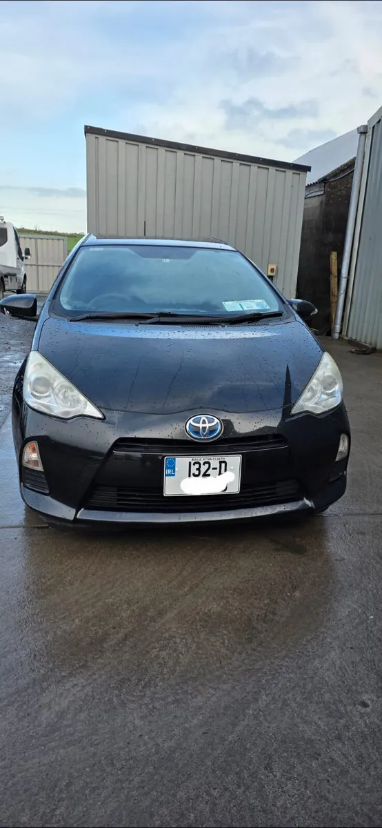 132 TOYOTA AQUA HYBRID - Image 2