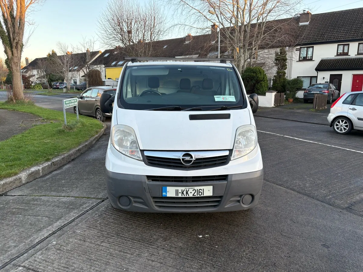 2011 Opel Vivaro - Image 2