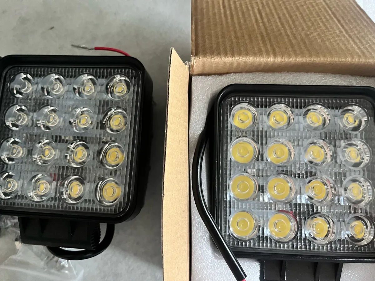 Two new packed lamps - Image 2