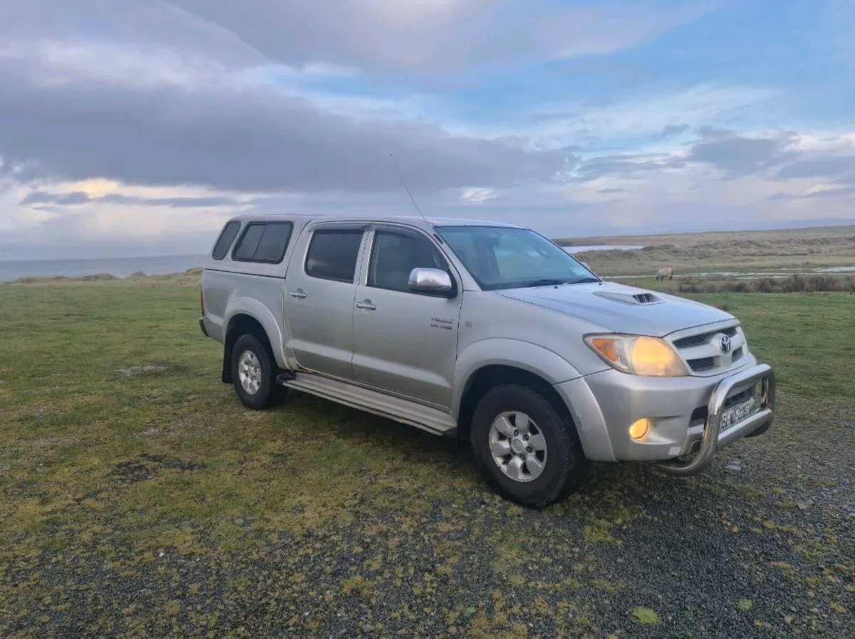 151 TOYOTA HILUX 3.0D4D - Image 1