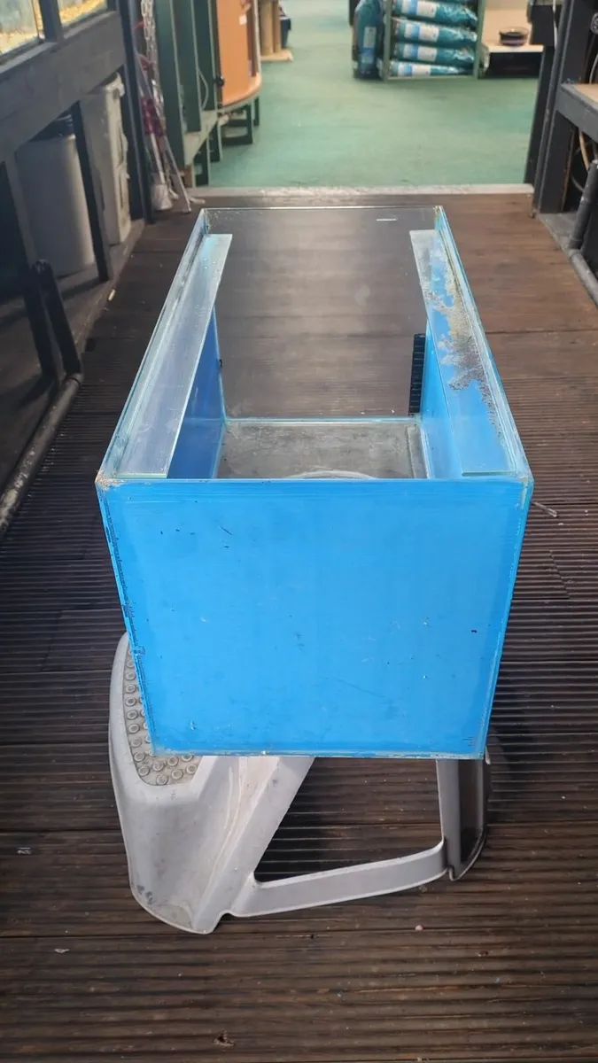 Clearseal 24 x 12 x 12 used - Image 3