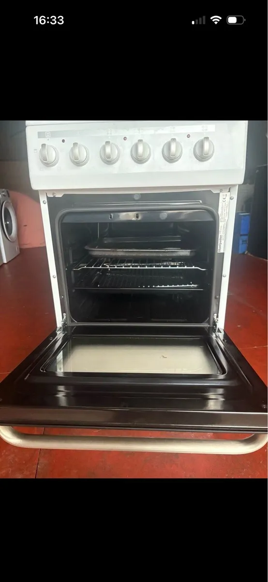 Slimline electric cooker - Image 2