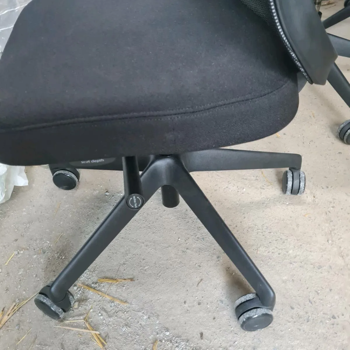 Orangebox netback office task chairs - Image 2