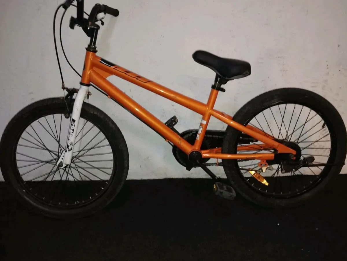 Boys 20inch BMX - Image 2