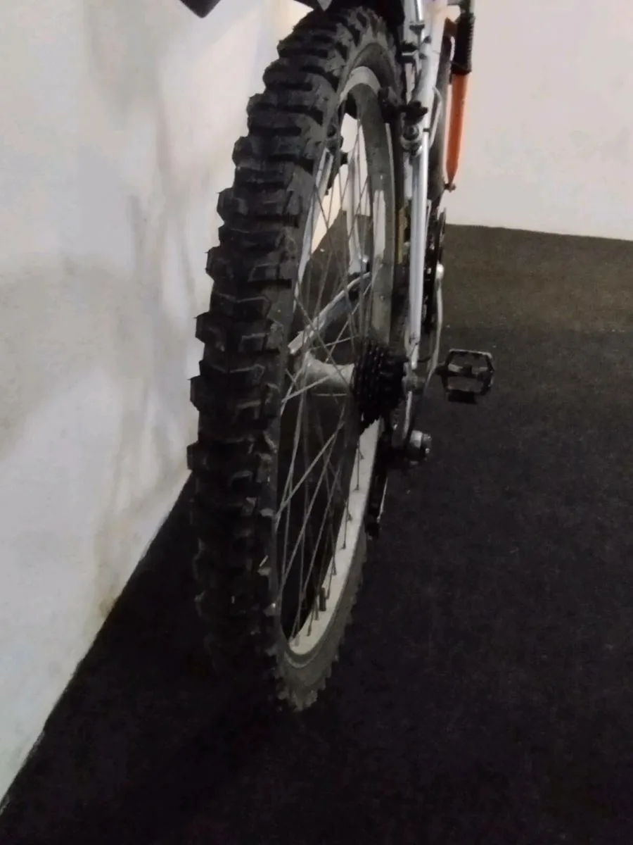 Adults 26inch bike - Image 3