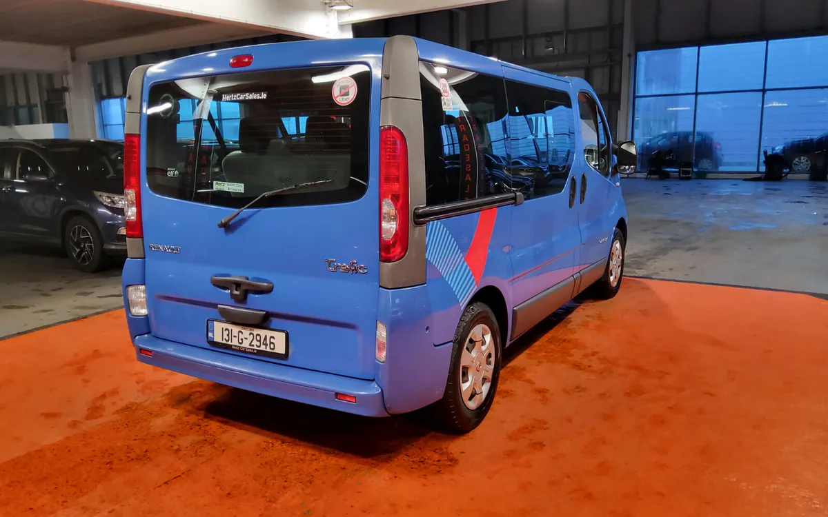 Renault Trafic 2013 - Image 3