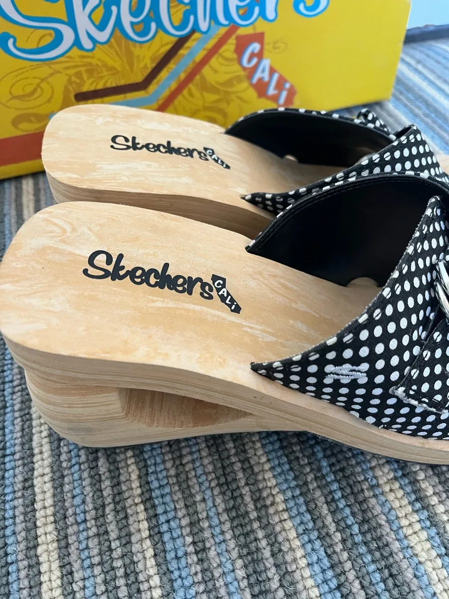 New Skechers Cali Sandals - Image 4