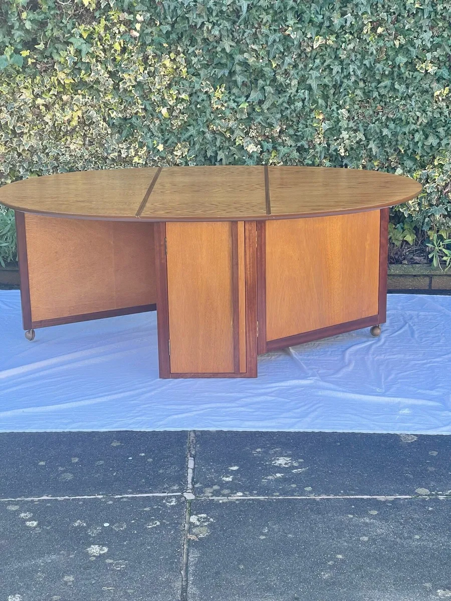 Mid century dining table - Image 1