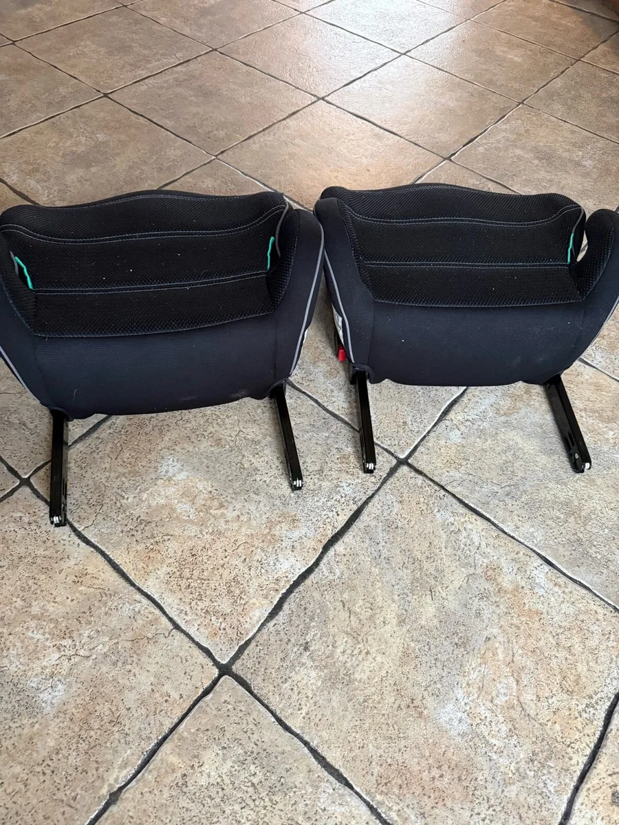 2x isofix  booster seats - Image 2
