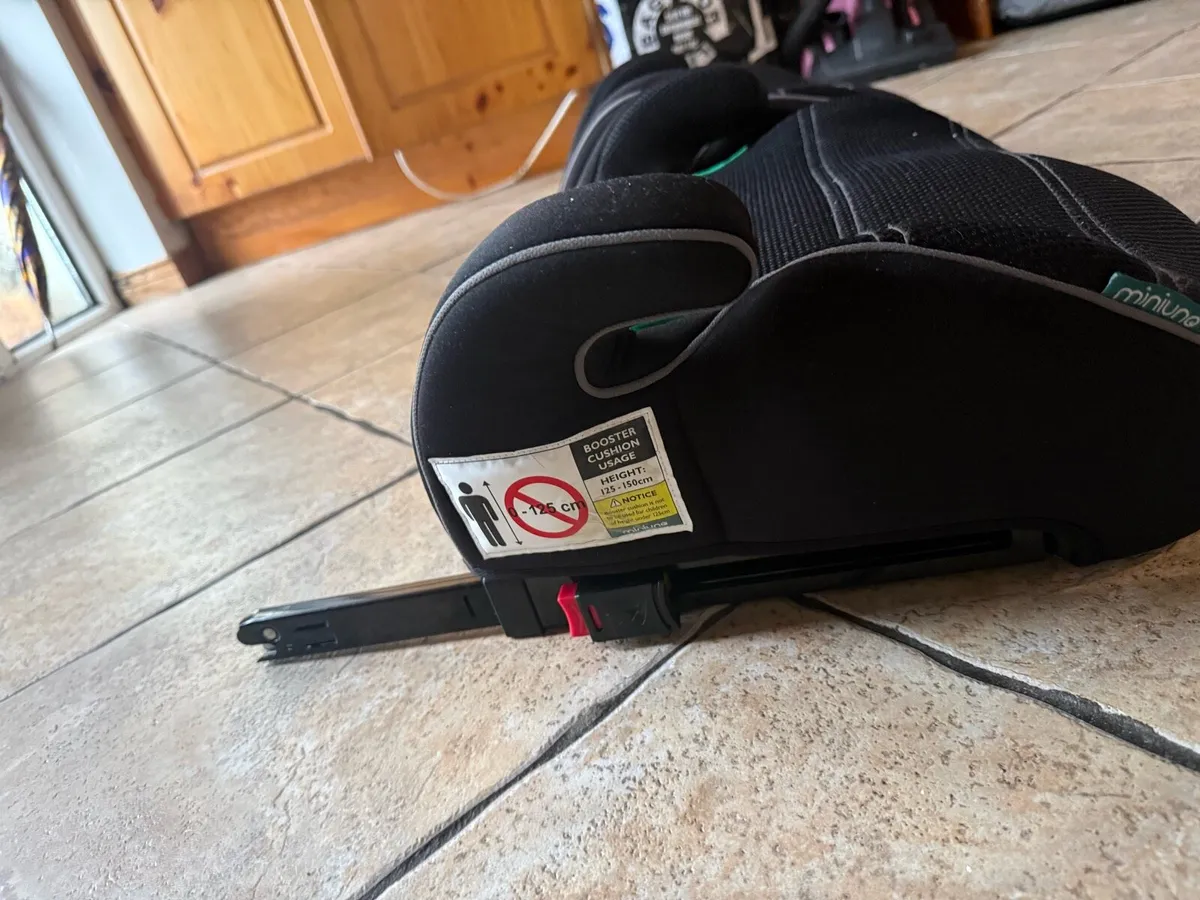 2x isofix  booster seats - Image 3