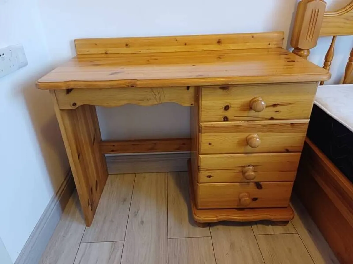 pine desk