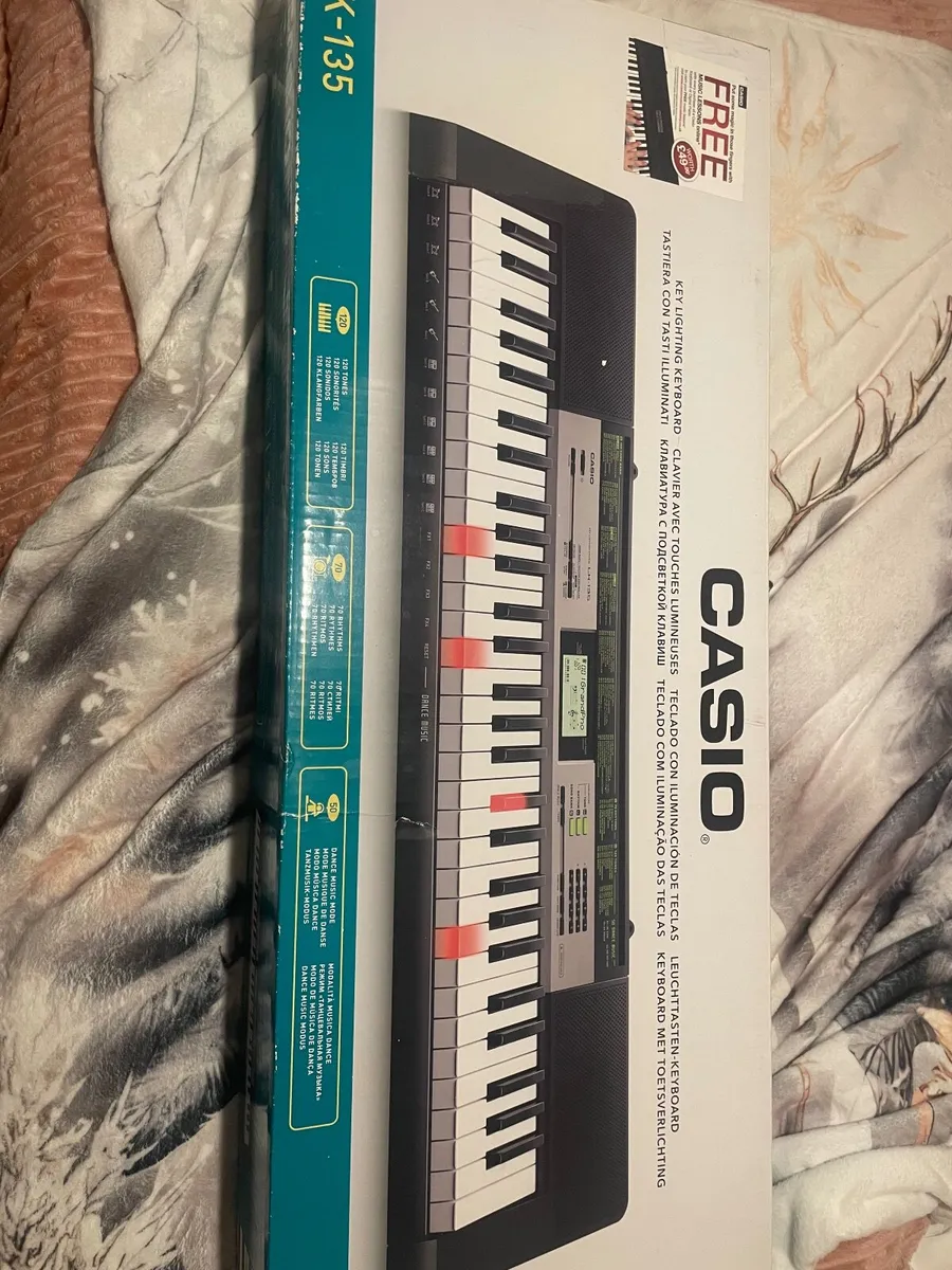 piano keyboard - Image 2