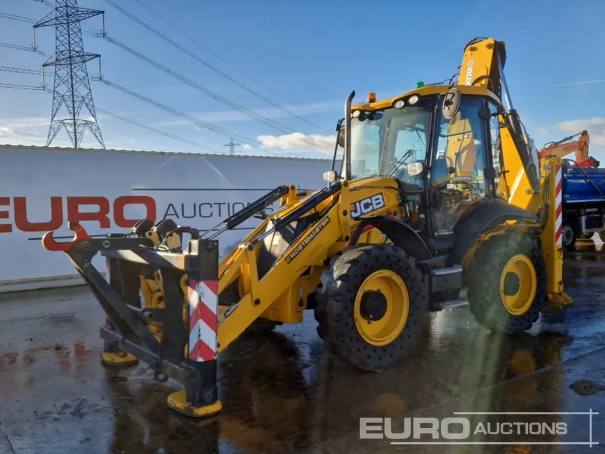 2018 JCB 5CX P21 ECO - Image 1