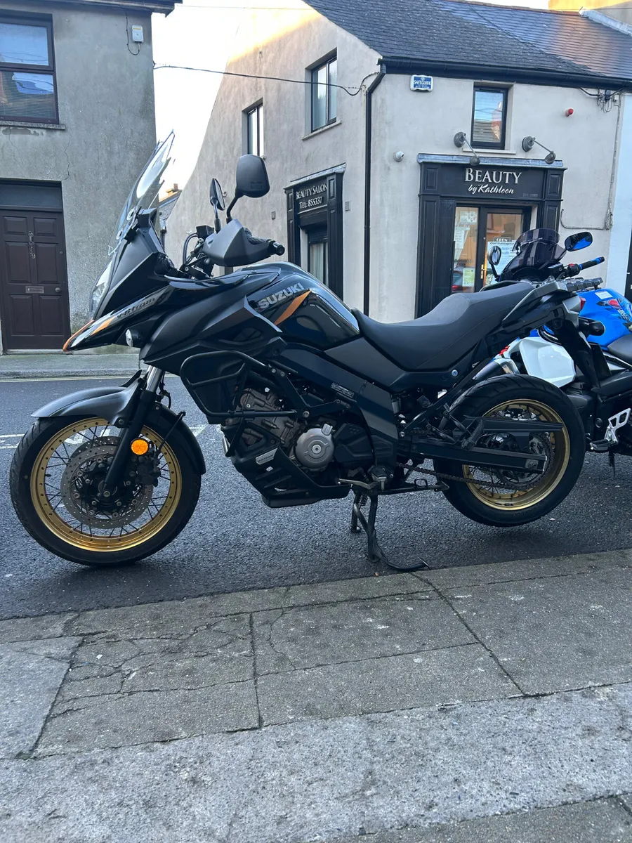 241 Suzuki V Strom DL 650 XT - Image 2
