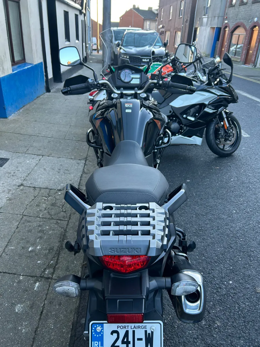 241 Suzuki V Strom DL 650 XT - Image 4