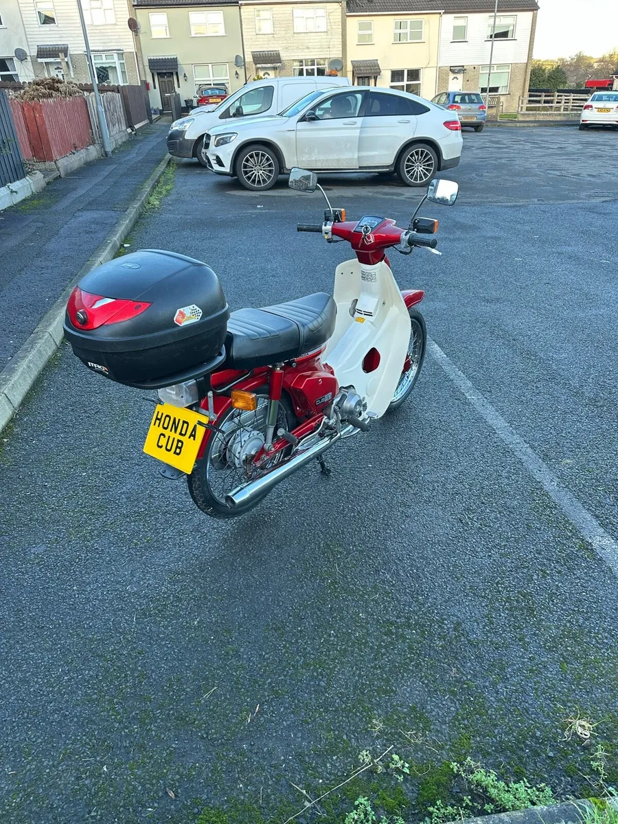 1994 Honda C90 Cub - Image 4
