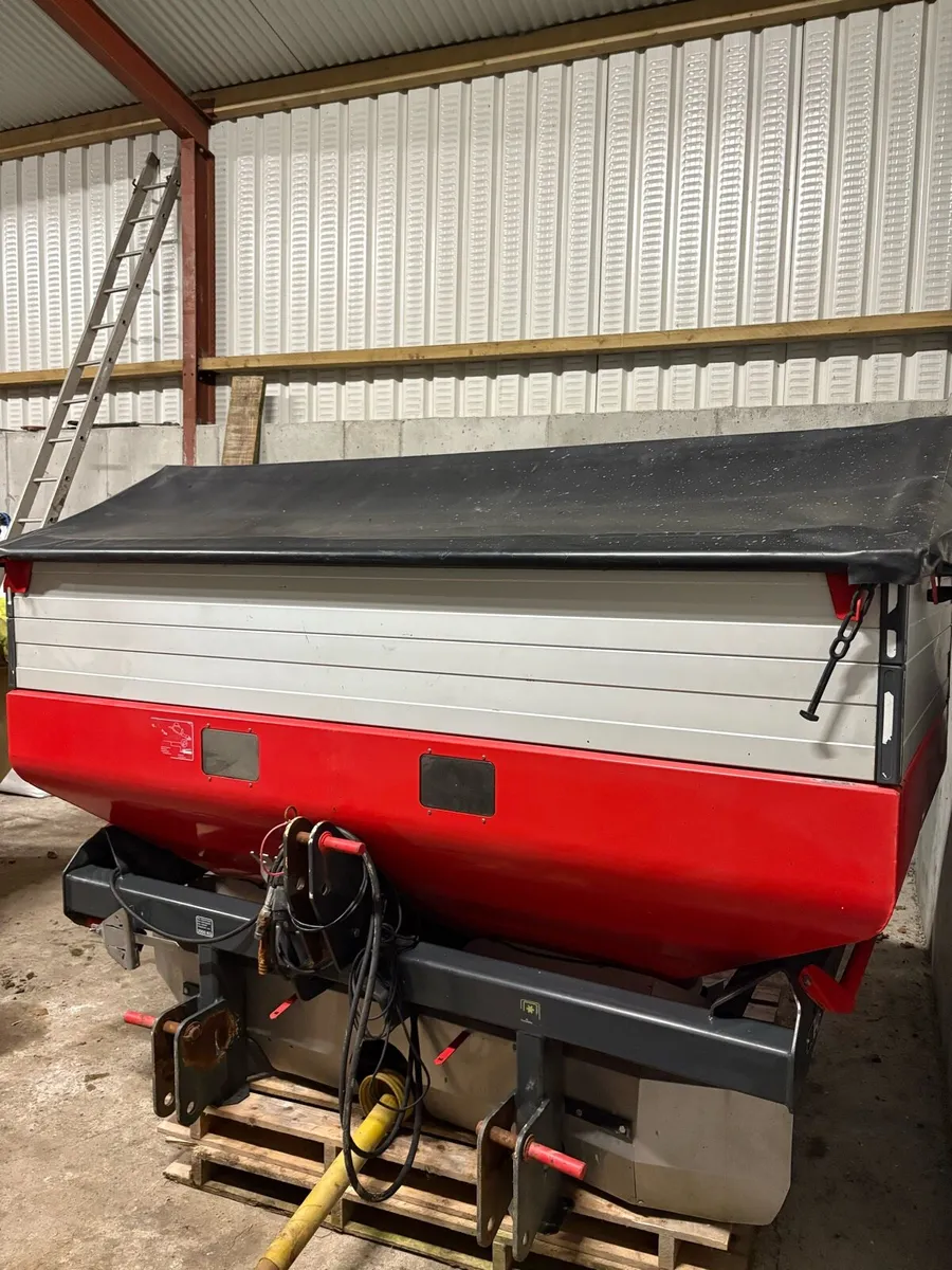 Vicon 2 tonne spreader - Image 4