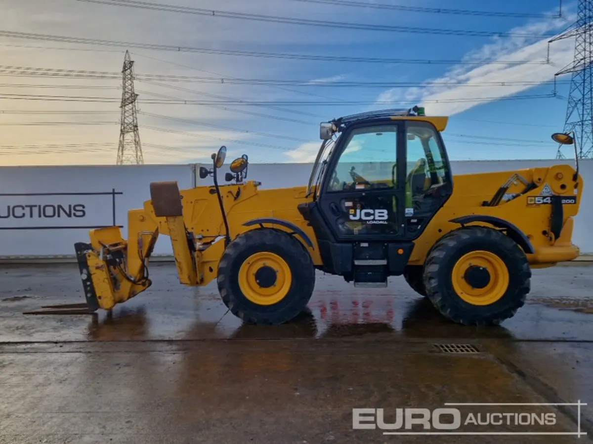 2019 JCB 540-200 - Image 2