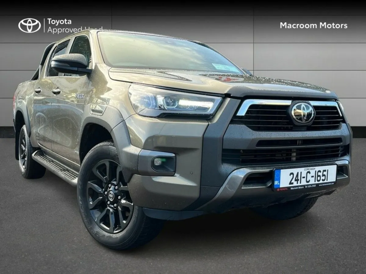 Toyota Hilux 2.8 Invincible Auto (INC.VAT) - Image 1