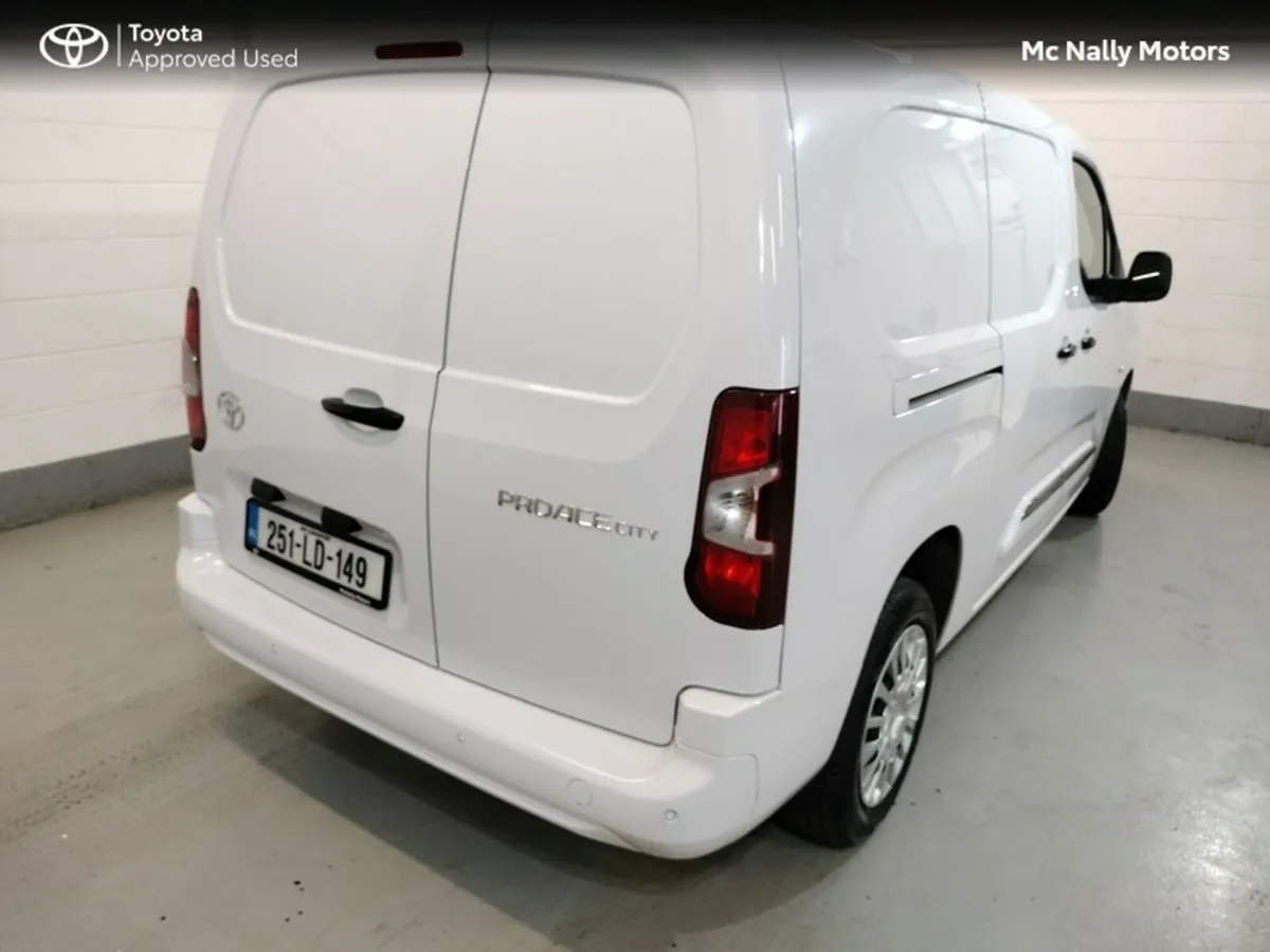 Toyota Proace City 1.5 GX LWB COMML DEMO MODEL 3 S - Image 3