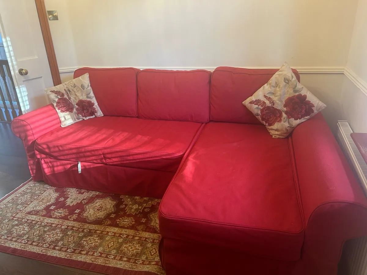 Bed Seatee - Image 1